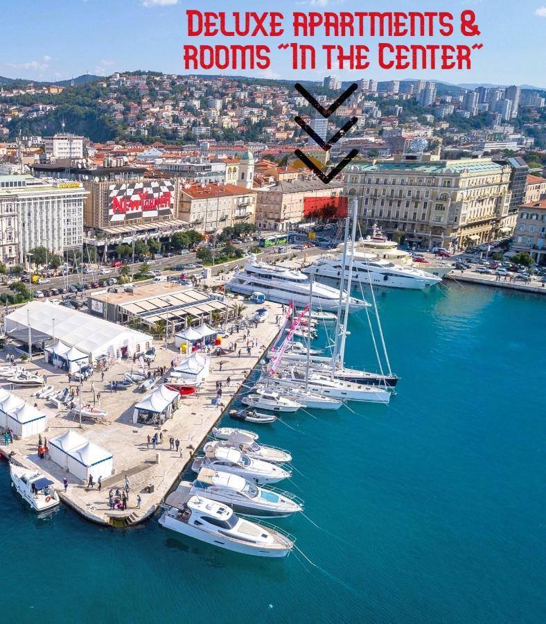 Deluxe Apartments & Rooms "In The Center" غييكا المظهر الخارجي الصورة